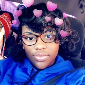 Meet your Posher, Lamera